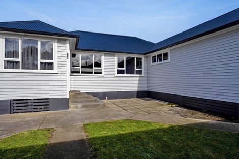 Photo of property in 178 South Road, Hawera, 4610