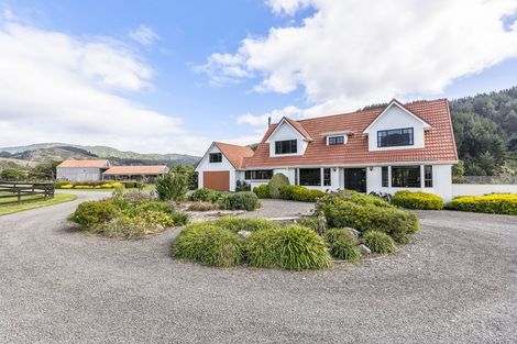 Photo of property in 156 Akatarawa Road, Reikorangi, Waikanae, 5391