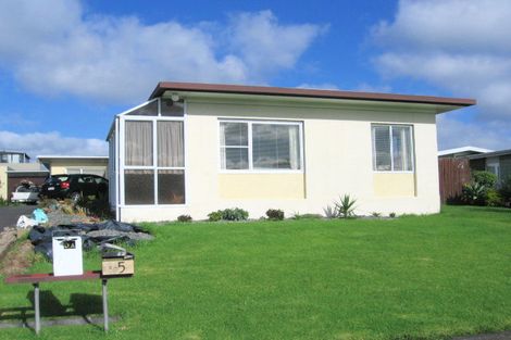 Photo of property in 1/5 Dowling Place, Pakuranga, Auckland, 2010