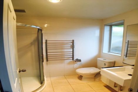 Photo of property in 1 Kenley Heights, Flat Bush, Auckland, 2016