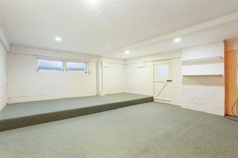 Photo of property in 14 Fowey Avenue, Te Atatu South, Auckland, 0610