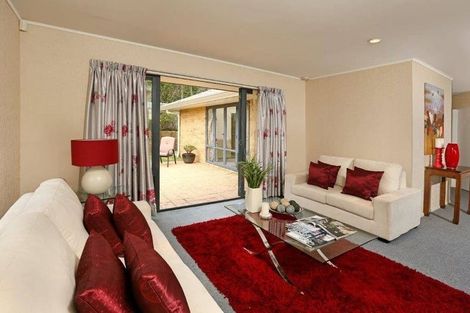 Photo of property in 106 Kingdale Road, Henderson, Auckland, 0610