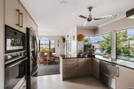 Photo of property in 2 Brackenburn Drive, Ohauiti, Tauranga, 3112