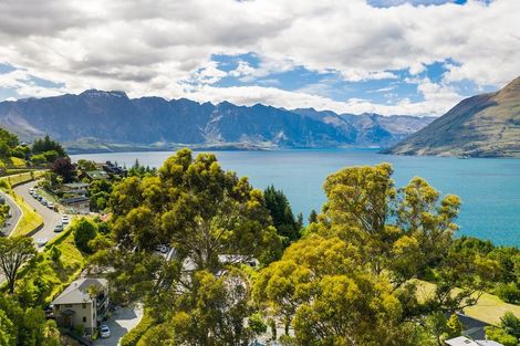 Photo of property in 44 Arawata Terrace, Sunshine Bay, Queenstown, 9300