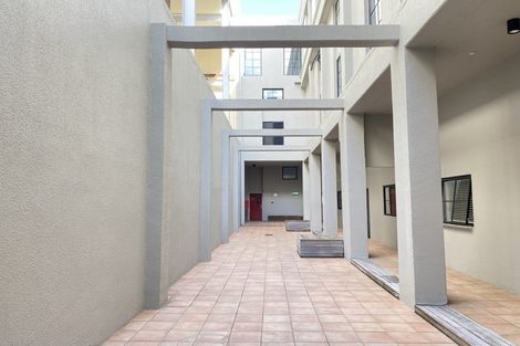Photo of property in Dakota Buildings, 1a/3 Cheshire Street, Parnell, Auckland, 1052