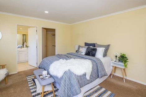 Photo of property in 25 San Priamo Place, Paraparaumu Beach, Paraparaumu, 5032