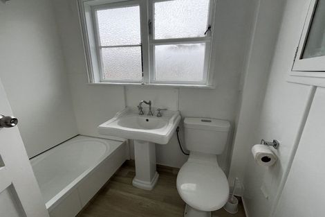 Photo of property in 9-11 Raleigh Street, Vogeltown, New Plymouth, 4310