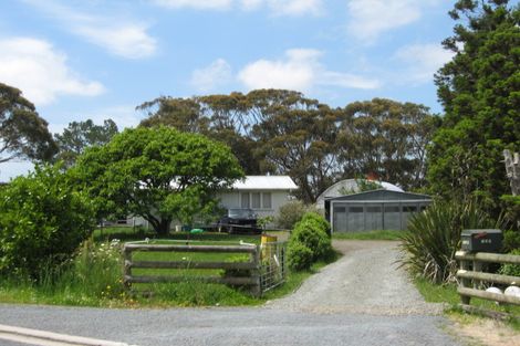 Photo of property in 130 Riverhead Road, Kumeu, 0892