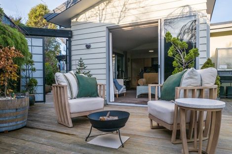 Photo of property in 6 Istana Place, Britannia Heights, Nelson, 7010