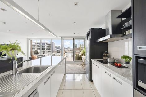Photo of property in Republic Apartments, 3a/11 Tennyson Street, Te Aro, Wellington, 6011