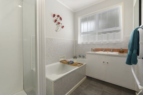 Photo of property in 24 Highfield Crescent, Brookfield, Tauranga, 3110