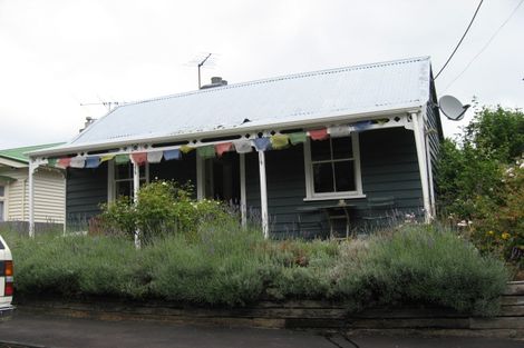 Photo of property in 25 Ripon Street, Lyttelton, 8082
