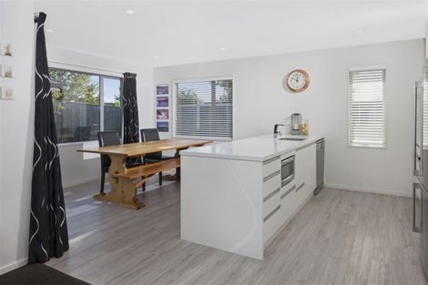 Photo of property in 47 Oakwood Drive, Rangiora, 7400