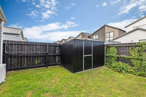 Photo of property in 2 Courage Road, Papakura, 2110