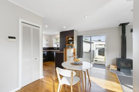 Photo of property in 60 Horoeka Street, Stokes Valley, Lower Hutt, 5019