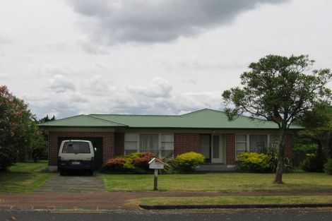 Photo of property in 32 Eastdale Road, Avondale, Auckland, 1026