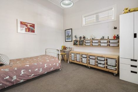 Photo of property in 112 Calliope Road, Stanley Point, Auckland, 0624