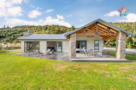 Photo of property in 119 Coast Road, Wainuiomata, Lower Hutt, 5373