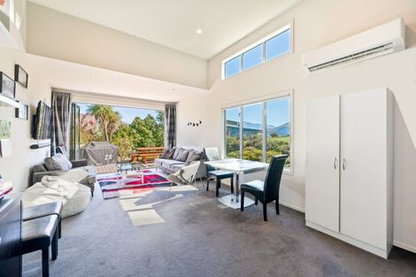 Photo of property in 9 Trevathan Lane, Wanaka, 9305