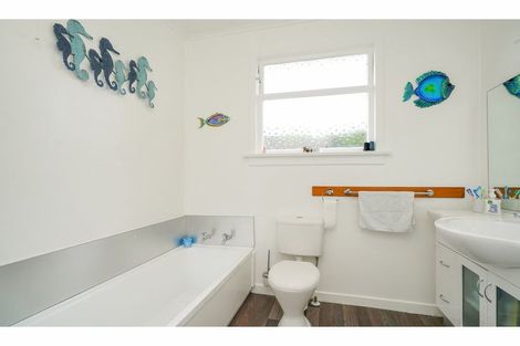 Photo of property in 77 Duncan Street, Hawthorndale, Invercargill, 9810