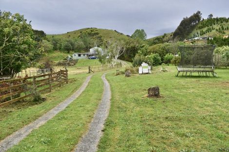 Photo of property in 135 South Manakau Road, Manakau, Otaki, 5583