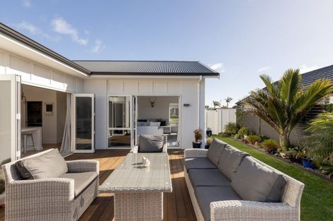 Photo of property in 46 Cassinia Close, Papamoa Beach, Papamoa, 3118