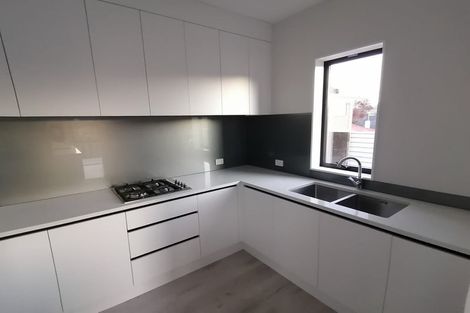 Photo of property in 117a Henderson Valley Road, Henderson, Auckland, 0612