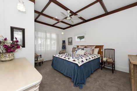 Photo of property in 55 Forest Lake Road, Forest Lake, Hamilton, 3200