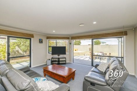 Photo of property in 4 Virginia Grove, Milson, Palmerston North, 4414