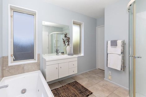 Photo of property in 6a Cardiff Avenue, Somerfield, Christchurch, 8024