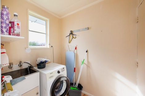 Photo of property in 17 Cavendish Crescent, Awapuni, Palmerston North, 4412