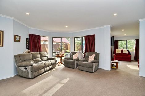 Photo of property in 10 Ascot Place, Rangiora, 7400