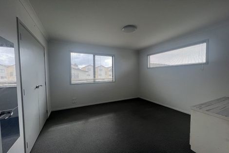 Photo of property in St Claire Village, 1/172 Mcleod Road, Te Atatu South, Auckland, 0610