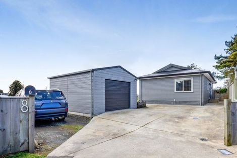 Photo of property in 8 Manatu Lane, Inglewood, 4330