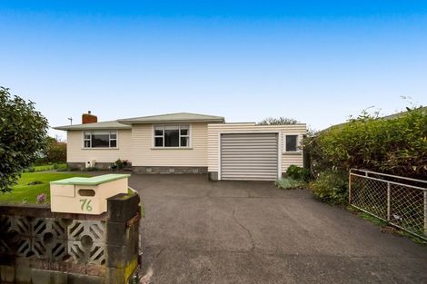 Photo of property in 76 Blake Street, Waitara, 4320