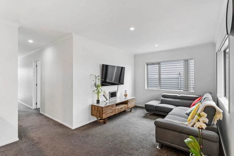 Photo of property in 96 Kuaka Drive, Takanini, 2112