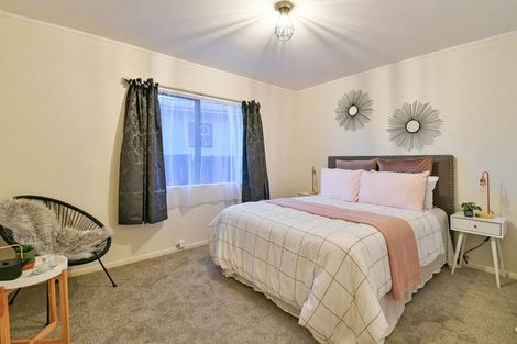 Photo of property in 1/14 Hatherley Place, Clendon Park, Auckland, 2103