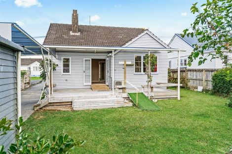 Photo of property in 12 Churchill Street, Kensington, Whangarei, 0112