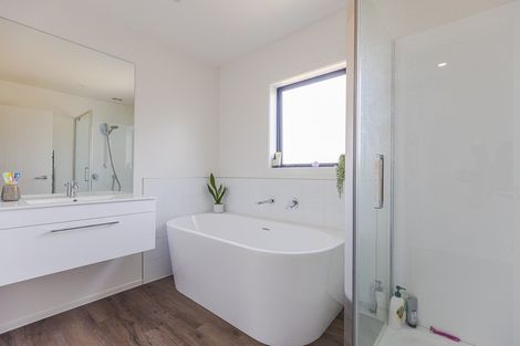 Photo of property in 5a Karaka Street, Castlecliff, Wanganui, 4501