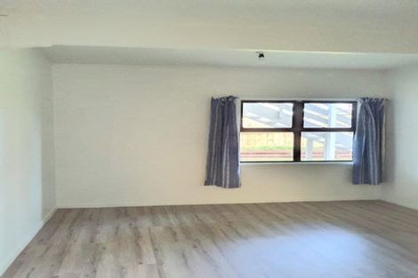 Photo of property in 19 Glen Norman Avenue, Henderson, Auckland, 0610