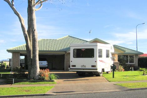 Photo of property in 70 Bartholomew Drive, Nawton, Hamilton, 3200