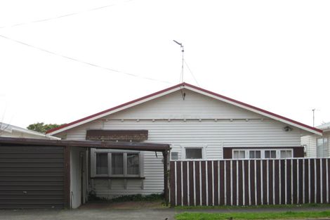 Photo of property in 67 Pendarves Street, New Plymouth, 4310