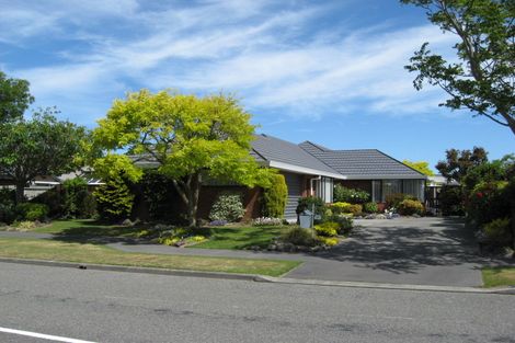 Photo of property in 62 Apsley Drive, Avonhead, Christchurch, 8042