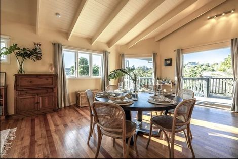 Photo of property in 26 Ocean Road, Surfdale, Waiheke Island, 1081