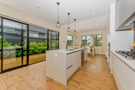 Photo of property in 4 Vintry Drive, Kumeu, 0810