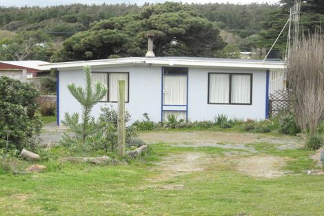 Photo of property in 12 Kent Avenue, Waitarere Beach, Levin, 5510