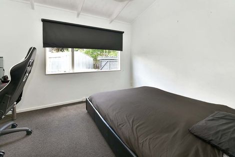 Photo of property in 53 Springs Road, Parakai, 0830