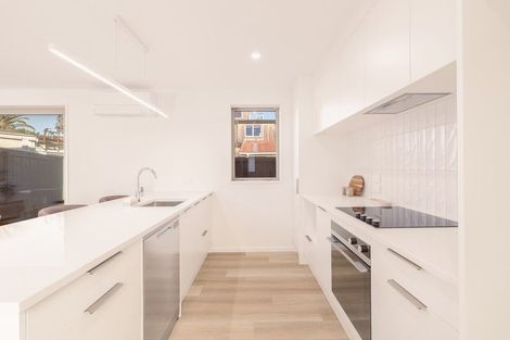 Photo of property in 13 Effingham Street, North New Brighton, Christchurch, 8083