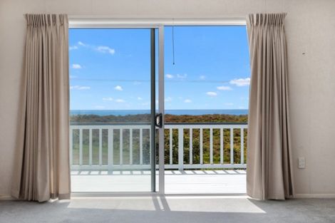 Photo of property in 696 Papamoa Beach Road, Papamoa Beach, Papamoa, 3118