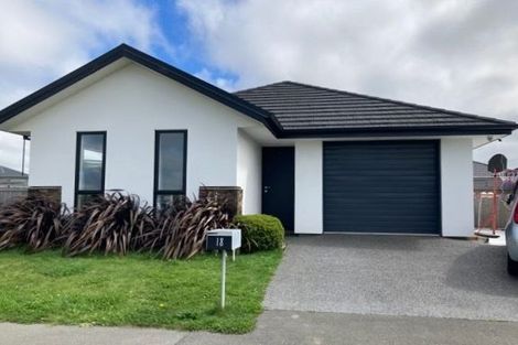 Photo of property in 18 Noodlum Way, Halswell, Christchurch, 8025
